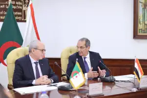 وزير الاتصالات: كابلان بحريان جديدان للربط بين مصر والجزائر يدخلان الخدمة بحلول 2025