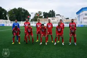 النجم الساحلي يهزم الأفريقي بثنائية ويقترب من الدوري التونسي