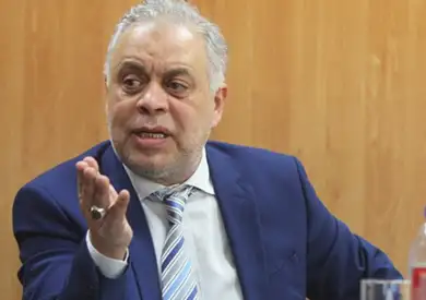 أشرف زكي يحيل جميع العاملين في فيلم «سنة أولى خطف» للتحقيق: اشتغلوا 24 ساعة متواصلة