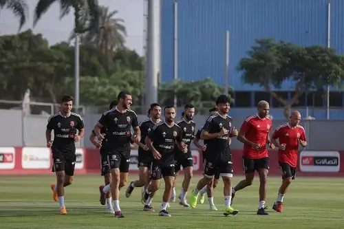 بدون راحة .. الأهلي يواصل تدريباته استعدادا لمواجهة الإسماعيلي