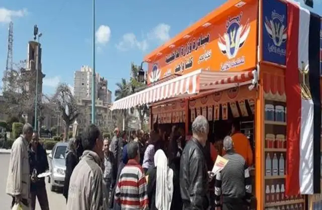 الداخلية تواصل تفعيل مبادرة كلنا واحد لمدة شهرين.. وتطرح سلعا بأسعار مخفضة بنسبة 60%