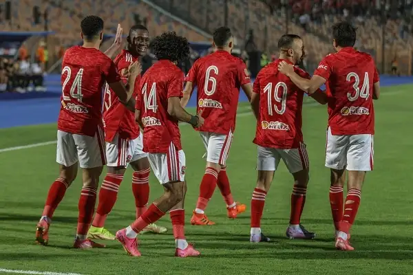 غياب ثلاثي الأهلي أمام المقاولون العرب