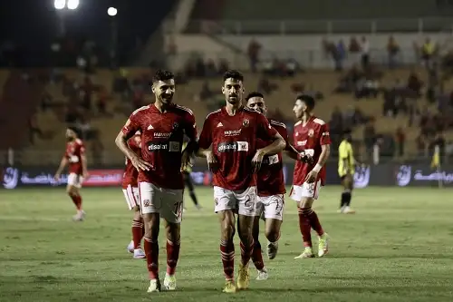 الأهلي بطل الدوري يواصل انتصاراته برباعية في المقاولون