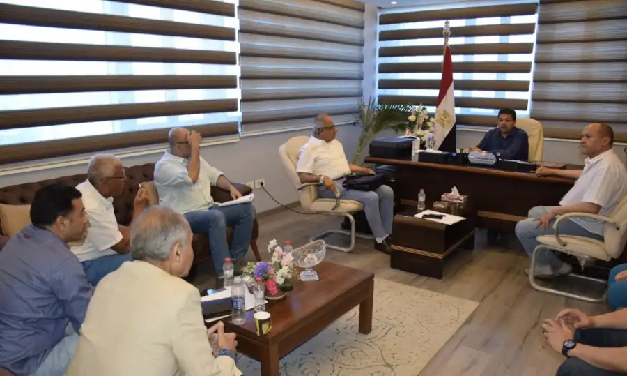 رئيس جهاز الشيخ زايد يعقد اجتماعاً مع ممثلي منطقة الثورة الخضراء لبحث استكمال إجراءات توفيق الأوضاع