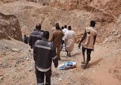 مصرع 8 أشخاص اختناقا داخل منجم بشرق السودان