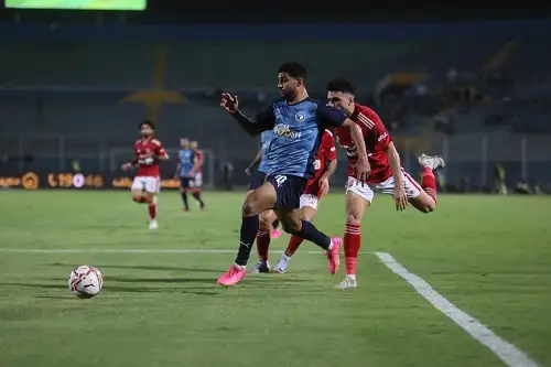 بيراميدز يفوز على الأهلي بثلاثية نظيفة .. ويحرمه من دوري اللاهزيمة
