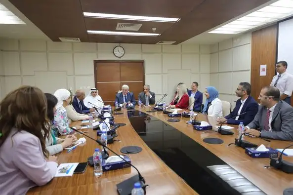 وزير التعليم العالي يزور الجامعة العربية المفتوحة بمصر... ويشيد باستعداداتها للعام الدراسي الجديد