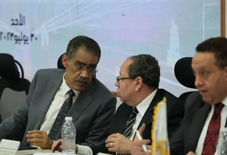 الحوار الوطني.. ممثل الدستور يطالب بتوفير الحماية الاجتماعية والقانونية للعمالة غير المنتظمة