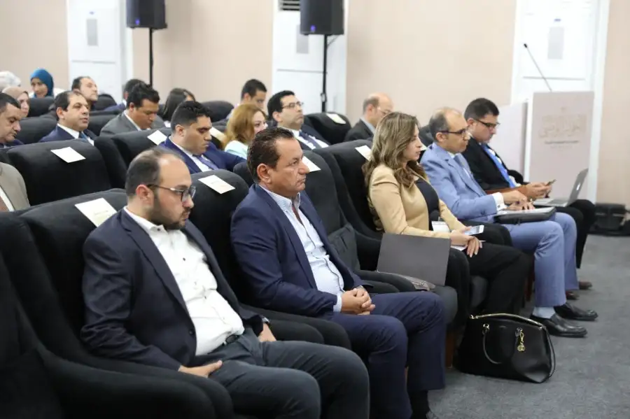 أستاذ اقتصاد: نحتاج آليات لوضع سقف للدين العام