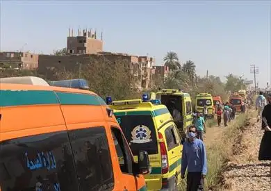 مصرع شخص وإصابة 6 آخرين إثر حادث تصادم بالبحيرة