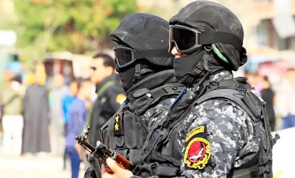 بأسلوب انتحال صفة رجال شرطة.. ضبط تشكيل عصابي متخصص في النصب على المواطنين بالمقطم