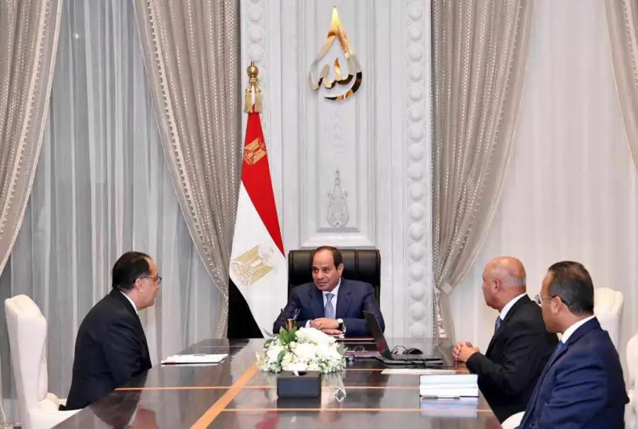 الرئيس السيسي يطلع على جهود تطوير منظومة السكك الحديدية بمختلف جوانبها