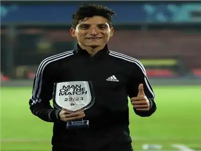 أحمد مصطفى يقود هجوم الأخدود لمواجهة الشباب بالدوري السعودي
