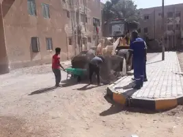 تكثيف حملات النظافة والإنارة.. ورفع 70 طن مخلفات في شوارع مغاغة بالمنيا
