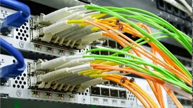 اتصالات النواب: توصيل خدمات الألياف الضوئية بجميع المناطق والأحياء بنهاية العام