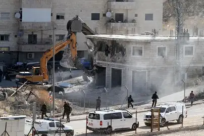 هدم منازل عربية بالنقب بحضور المتطرفين بن غفير وجولدكنوفف
