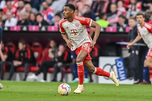 لاعب البايرن يتوصل إلى اتفاق مع ليفربول
