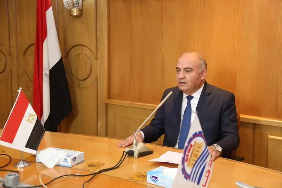 محافظ قنا: قرارات الرئيس بمثابة تصدي حقيقي للتحديات الاقتصادية العالمية