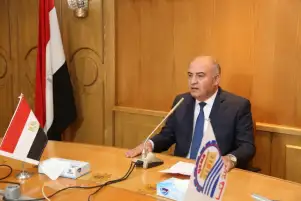 محافظ قنا: قرارات الرئيس بمثابة تصدي حقيقي للتحديات الاقتصادية العالمية