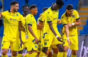 التعاون يتقدم لوصافة الدوري السعودي بثنائية في الرائد