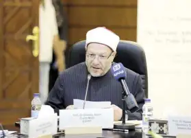 مفتي الجمهورية: الزي المدرسي تحدده الدولة.. ويجب أن يحقق الستر