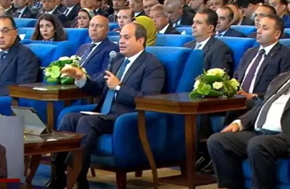 الرئيس السيسي: بعض الدول عندها 100 مليون فدان قابلة للزراعة لكنها مبتزرعش