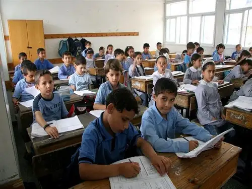 اليوم انتظام الدراسة بجميع مدارس الجمهورية