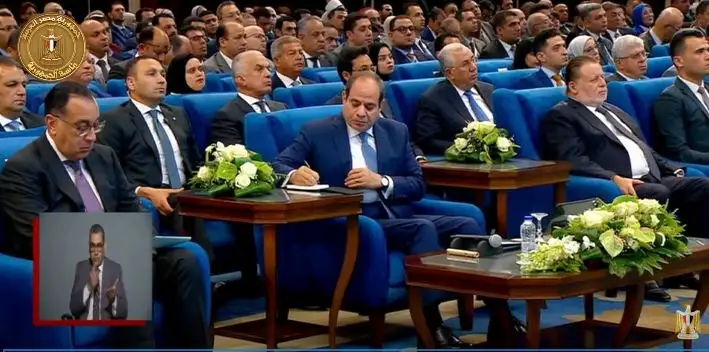 الرئيس السيسي عن عن دعم السكك الحديدية ومترو الأنفاق: الأصل هيضيع لو اختذلناه في خفض سعر التذكرة