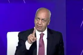 مصطفى بكري: الرئيس لا يعطي اهتماما لمن يصدحون بأصواتهم النكرة على الفيسبوك