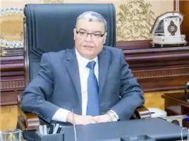 محافظ المنيا يبحث آليات تحديث المخطط الاستراتيجي للتنمية العمرانية بمدينة المنيا