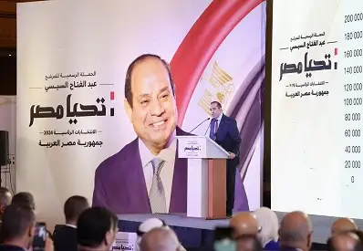 رئيس حملة الرئيس السيسي يرد على سؤال عن تضييقات يتعرض لها مرشحون