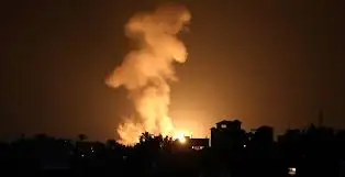 استشهاد 53 فلسطينيا في غارات إسرائيلية على مخيم خان يونس ورفح