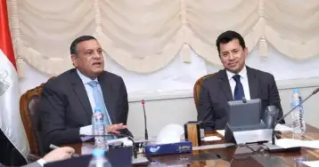 وزيرا التنمية المحلية والشباب والرياضة يبحثان تعزيز التعاون المشترك