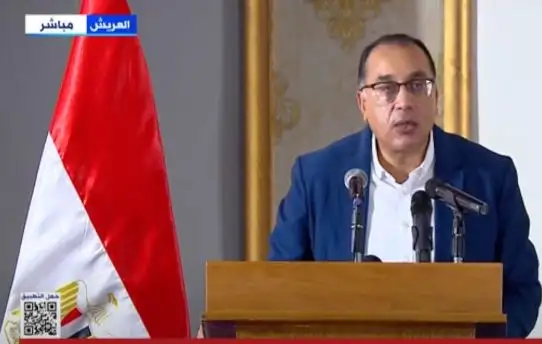مدبولي: تكلفة أعمال الإزالة ونزع الملكية ضعف تكلفة الطريق المنفذ بمنطقة عشوائية بالقاهرة