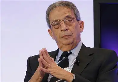 عمرو موسى للعرب: لا تستضعفوا أنفسكم.. الشعور بأننا مكبلون إحساس خاطئ
