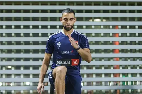 بعد غياب طويل.. عمرو السولية يعود لتدريبات الأهلي