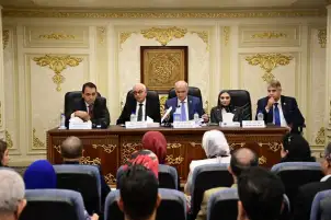 صحة الشيوخ: توصي بـتشغيل عيادة علاج أمراض الصحة النفسية والإدمان بصفة مستمره بمستشفى الخارجة العام