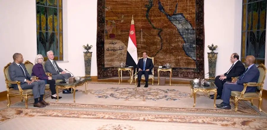 السيسي يستقبل مدير المخابرات الأمريكية لبحث التصعيد الإسرائيلي في غزة