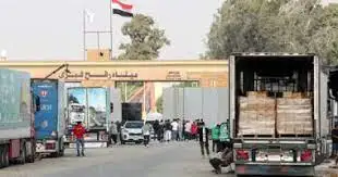 دخول 65 شاحنة مساعدات إنسانية إلى غزة من معبر رفح