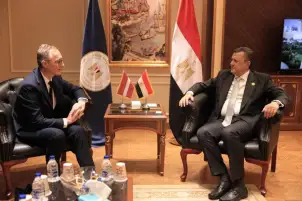 وزير السياحة يبحث مع سفير لاتفيا تعزيز التعاون بين البلدين في مجال السياحة والآثار