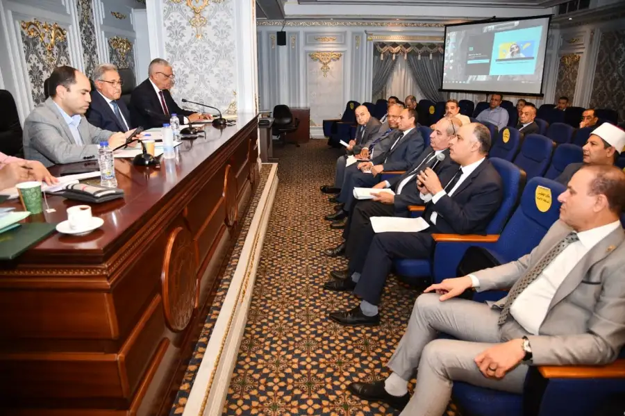 محلية النواب تناقش تشجير الطرق الجديدة وأزمة أرض جمعية بداية بالجيزة