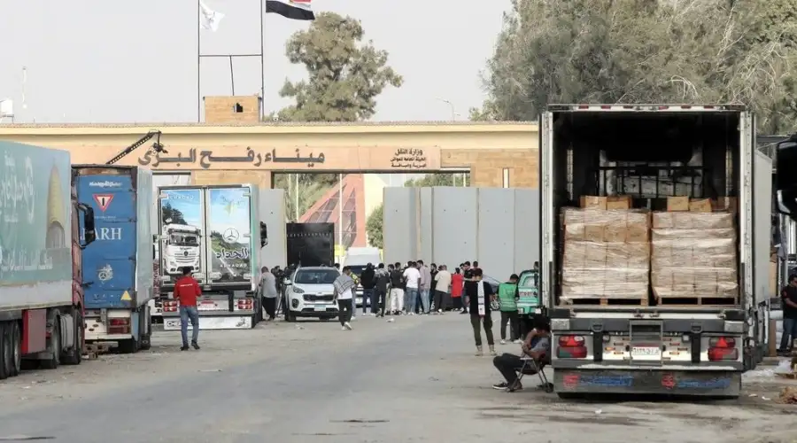 دخول شاحنة وقود لمنظمة الأونروا من معبر رفح