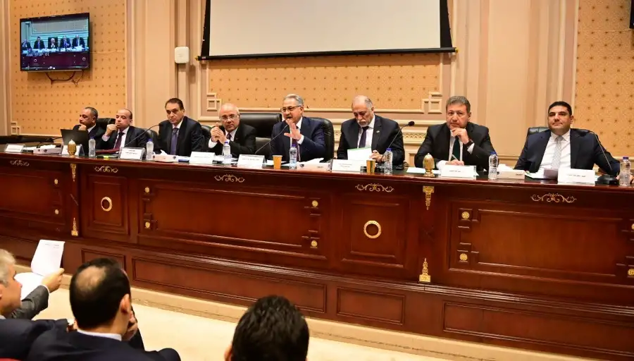 لجنة الإسكان بمجلس النواب توافق على مشروع قانون التصالح في مخالفات البناء من حيث المبدأ