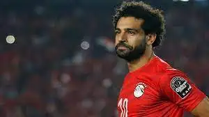 جماهير ليبيريا تستقبل محمد صلاح بالغناء