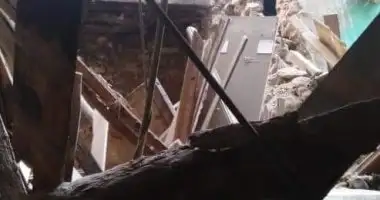إصابة سيدة في انهيار سقف شقة بمنطقة إمبابة