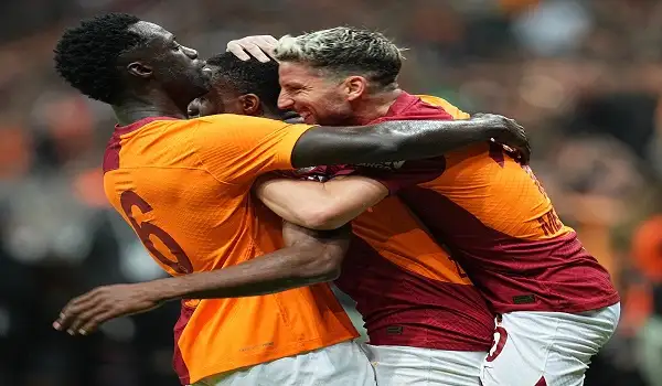 جالاتا سراي يفوز على ألانيا سبور ويعتلي صدارة الدوري التركي مؤقتا