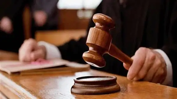 تأجيل محاكمة متهم بقتل زوج عمته بسبب خلافات مالية في إمبابة