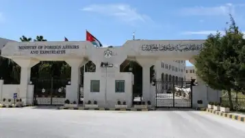 الخارجية الأردنية: استشهاد مواطنة أردنية وزوجها الغزي وأفراد عائلتها
