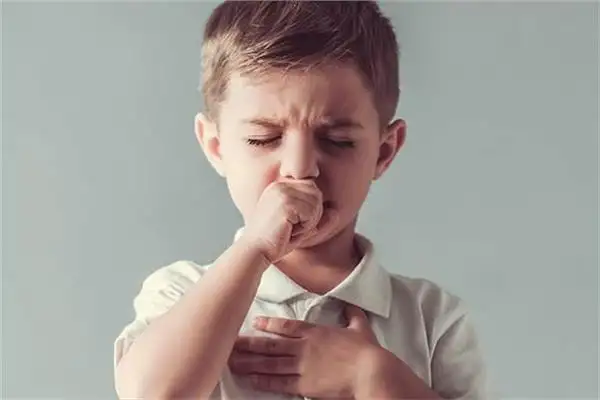 9 نصائح تساعد طفلك على التخلص من «البلغم»...تعرف عليها