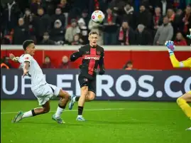 ليفركوزن يستعيد توازنه في الدوري الألماني بثلاثية أمام آينتراخت فرانكفورت
